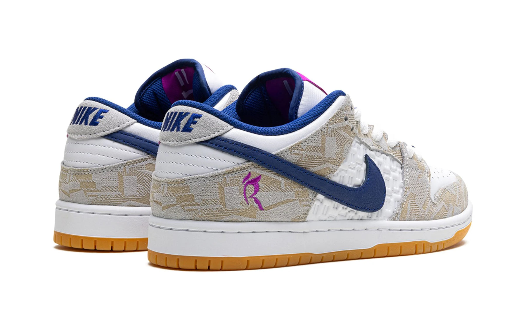 Nike SB Dunk Low "Rayssa Lea"