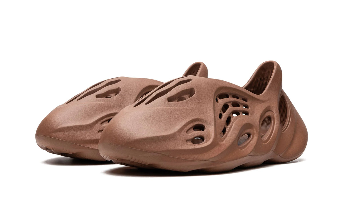 Yeezy Foam Runner "Flax"