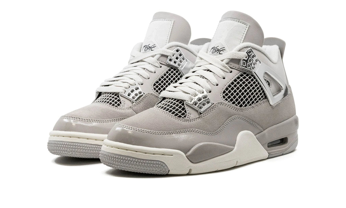 Air Jordan 4 WMNS “Frozen Moments”