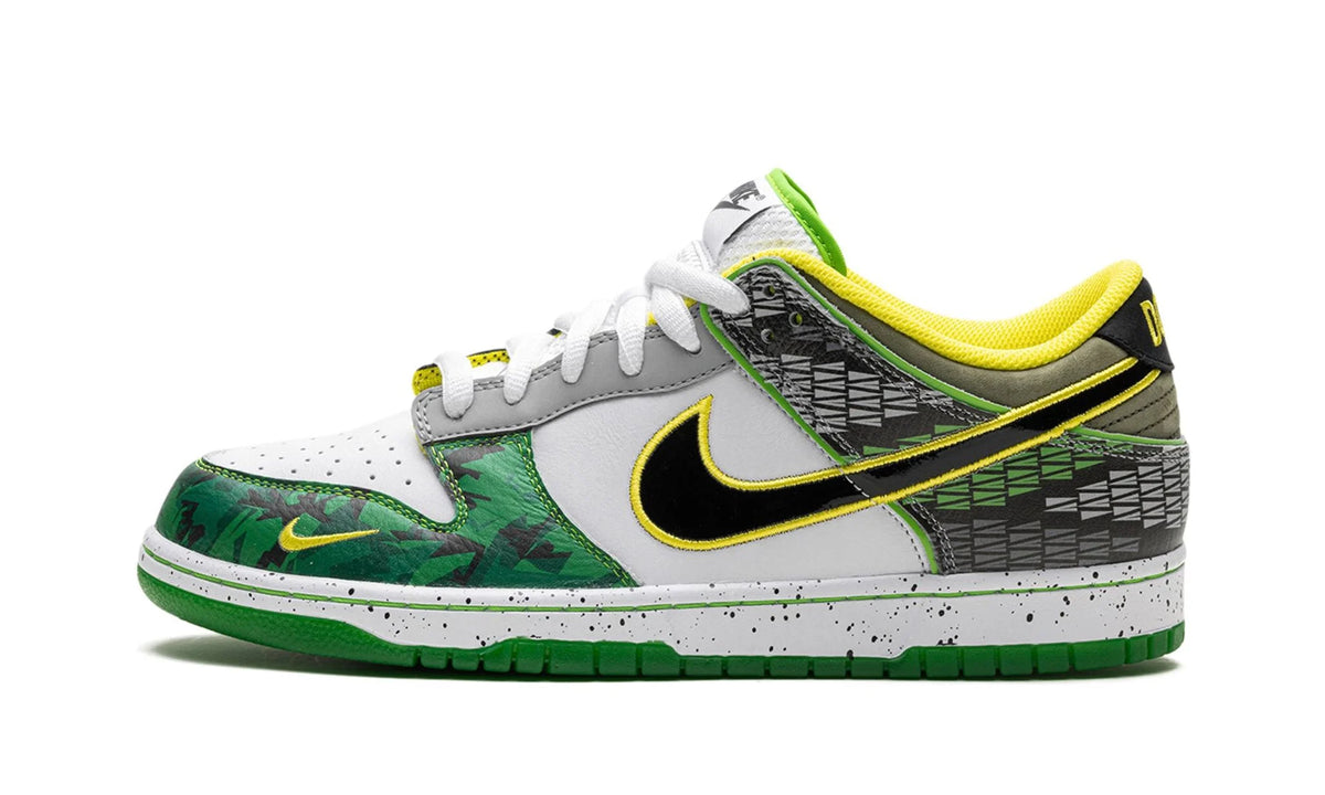 Nike Dunk Low "What the Duck Away University of Oregon PE" US 7