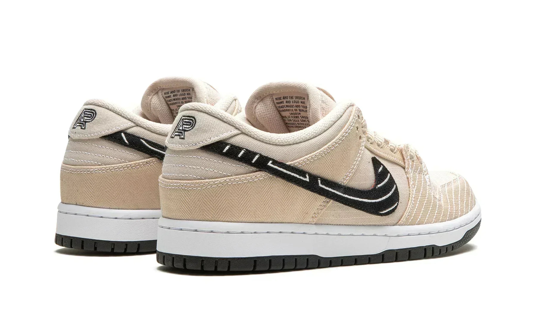 Nike SB Dunk Low "Albino & Preto - Jiu Jitsu" US 6