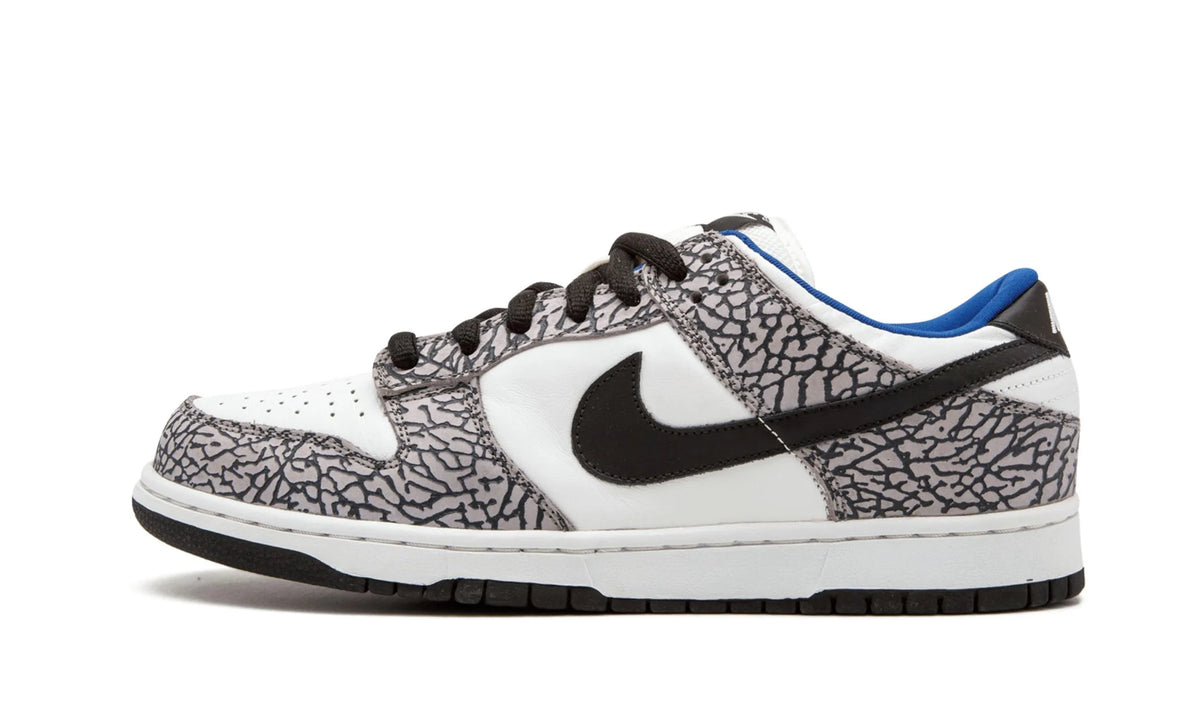 Nike SB Dunk Low "Supreme - White Cement"
