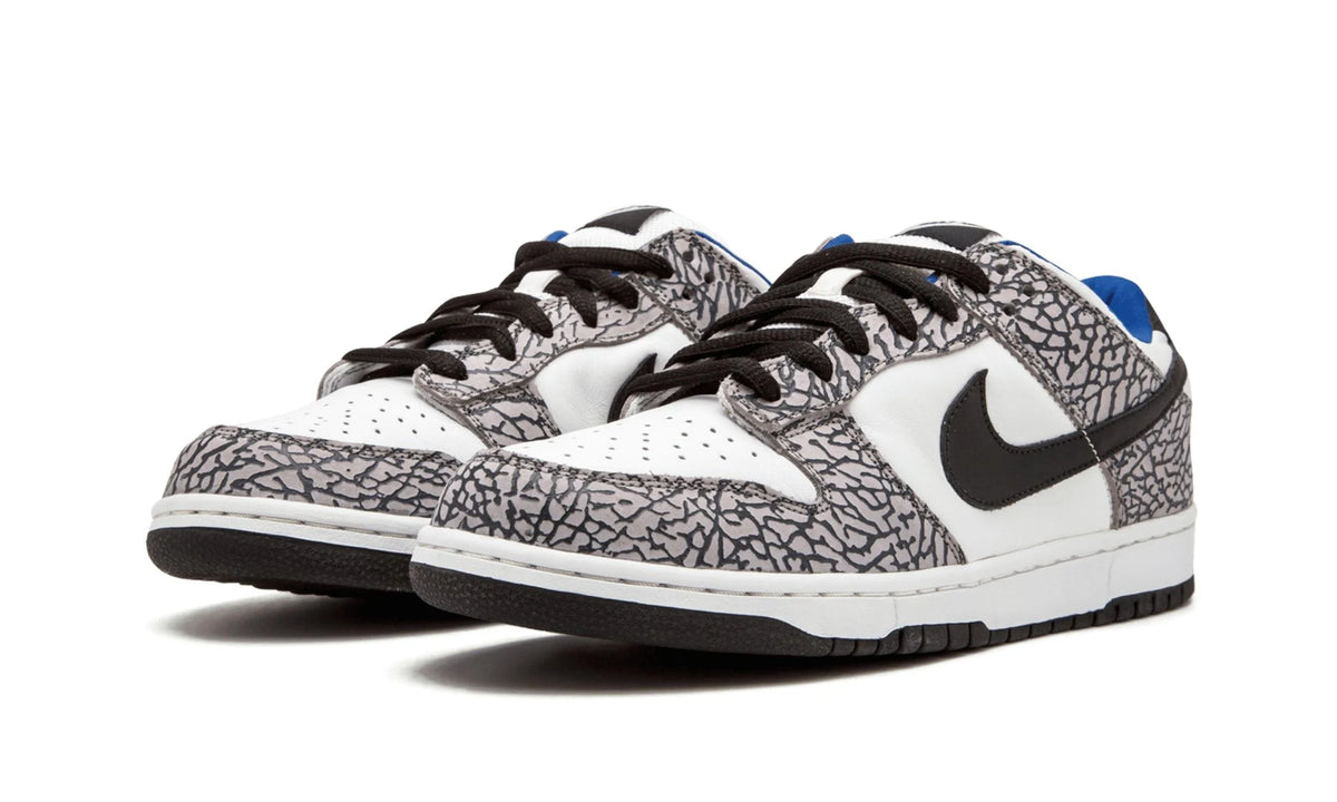 Nike SB Dunk Low "Supreme - White Cement"