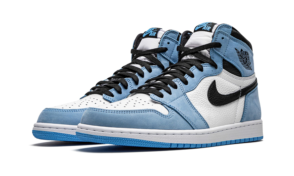 Air Jordan 1 High "University Blue"