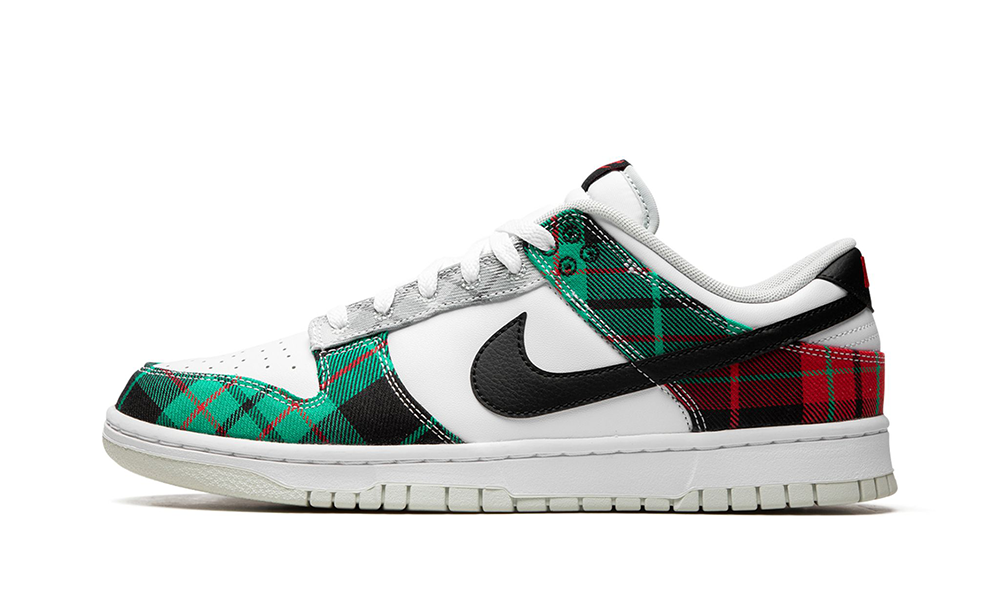 Nike Dunk Low "Plaid"
