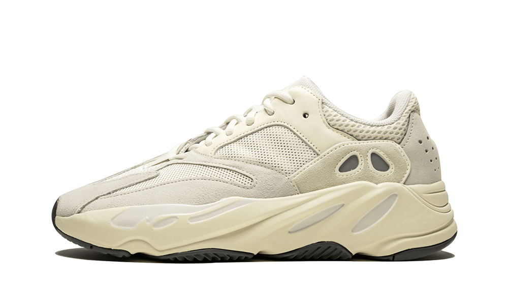 Yeezy 700 "Analog"