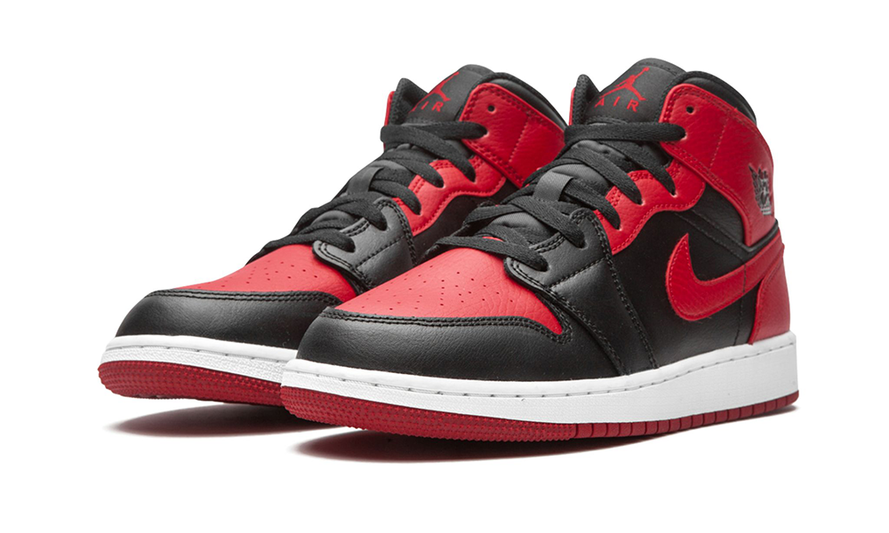 Air Jordan 1 Mid GS "Banned"