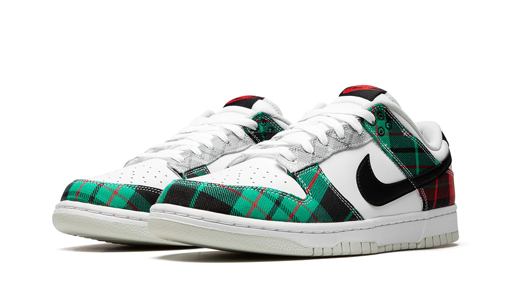 Nike Dunk Low "Plaid"