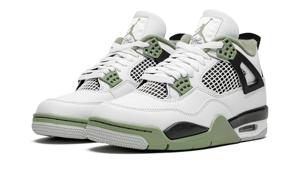 Air Jordan 4 WMNS "Seafoam"