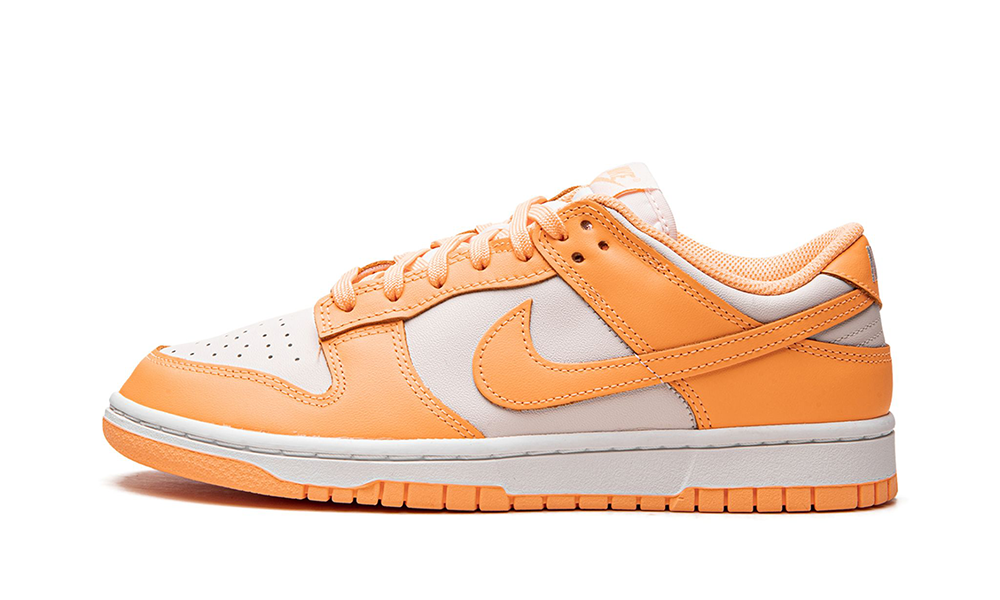 Nike Dunk Low WMNS "Peach Cream"