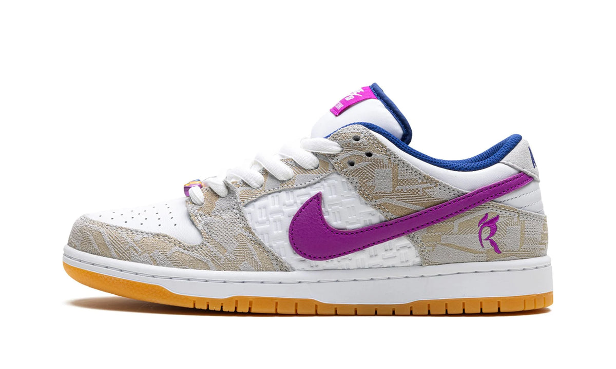 Nike SB Dunk Low "Rayssa Lea"