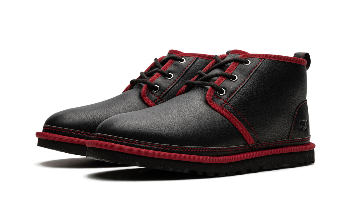 UGG Neumel “Black - Red”