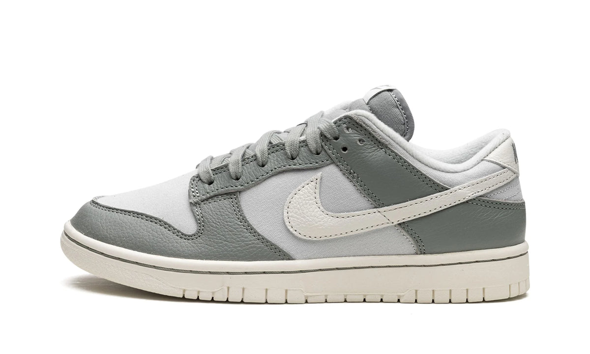 Nike Dunk Low Retro PRM “Mica Green”