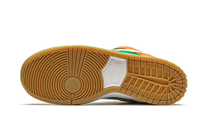 Nike SB Dunk Low "7 Eleven"