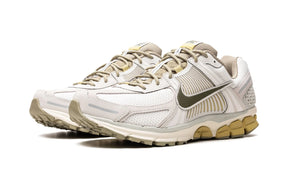 Nike Zoom Vomero 5 "Light Bone Neutral Olive"