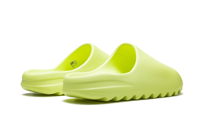 Yeezy Slide "Glow Green"
