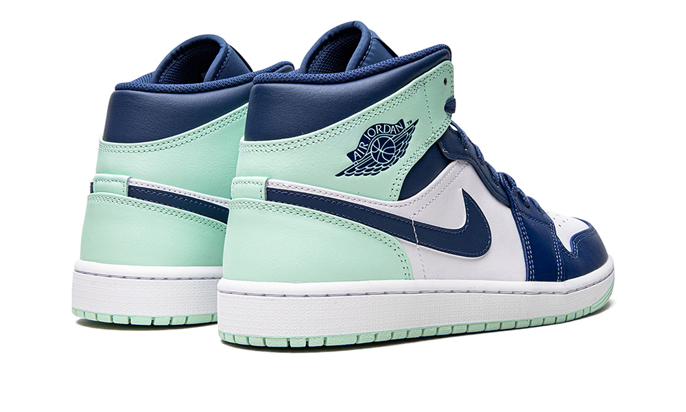 Air Jordan 1 Mid "Mystic Navy"